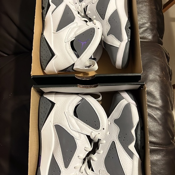 Air Jordan 7 Sneakers - Picture 11 of 13